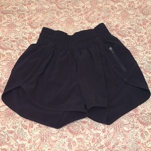 Lululemon tracker shorts size 2